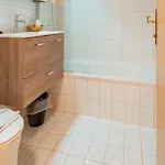 In Near Slopes Apartment *